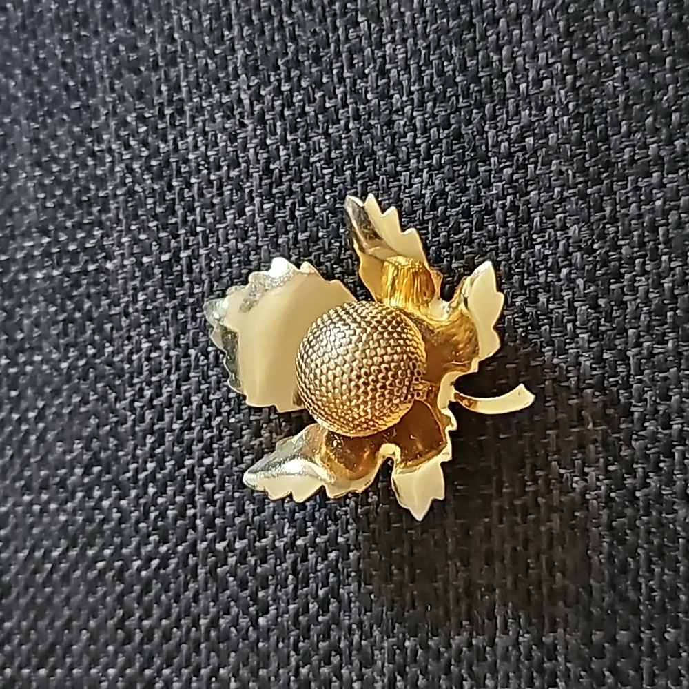 Maple Leaf Brooch Box A/5
